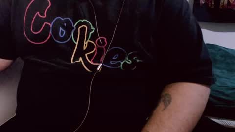 Snapshot of lvcifer_ chatting on 01/05/25, 08:11 ayoo online show from 01/05/25, 08:11