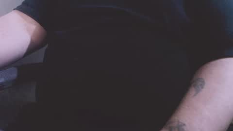 Snapshot of lvcifer_ chatting on 09/21/25, 11:50 ayoo online show from 09/21/25, 11:50