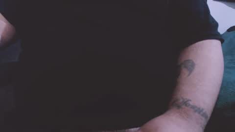 Snapshot of lvcifer_ chatting on 09/23/25, 05:49 ayoo online show from 09/23/25, 05:49