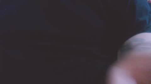 Snapshot of lvcifer_ chatting on 10/20/25, 08:59 ayoo online show from 10/20/25, 08:59