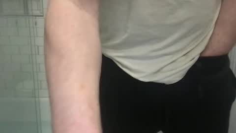 lvguynextdoor440656 online show from 02/23/26, 12:41