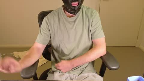 lxgxnd99 online show from 04/26/26, 12:36