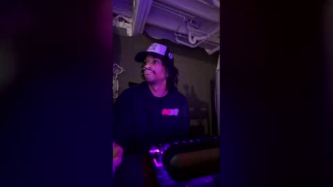 lxrdhxkvgemvsterjuice online show from 04/29/26, 09:54