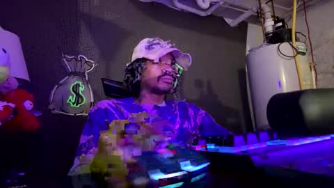 Snapshot of lxrdhxkvgemvsterjuice chatting on 05/06/26, 02:11 lxrdhxkvgemvsterjuice online show from 05/06/26, 02:11