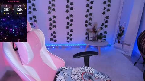 Snapshot of lya__ chatting on 12/23/24, 08:57 Onlyfans Lya 02 online show from 12/23/24, 08:57