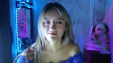 Call me Lia  online show from 09/22/25, 10:01