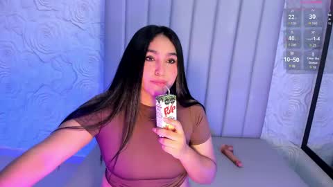 LYA DUBOIS  online show from 04/18/26, 09:15