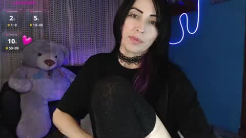 Snapshot of lyann_ chatting on 07/17/26, 01:23 Lyann online show from 07/17/26, 01:23