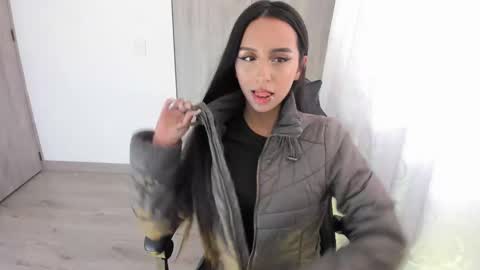 Lyanna online show from 10/21/25, 12:06