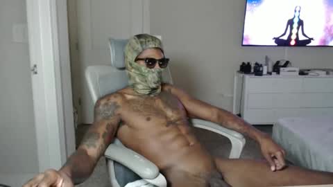 Snapshot of lybbxxx chatting on 10/16/25, 03:02 CumAgain online show from 10/16/25, 03:02