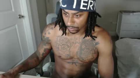 Snapshot of lybbxxx chatting on 12/16/25, 04:56 CumAgain online show from 12/16/25, 04:56