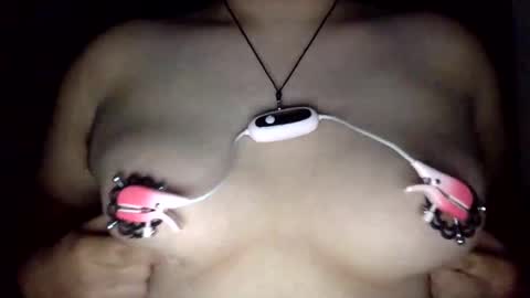 Snapshot of lycratits chatting on 11/27/25, 08:38 lycratits online show from 11/27/25, 08:38