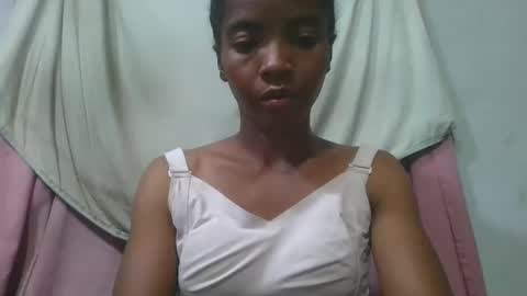 Snapshot of lydie856696 chatting on 05/06/26, 06:46 lydie856696 online show from 05/06/26, 06:46