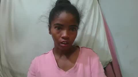 Snapshot of lydie856696 chatting on 05/28/26, 02:42 lydie856696 online show from 05/28/26, 02:42