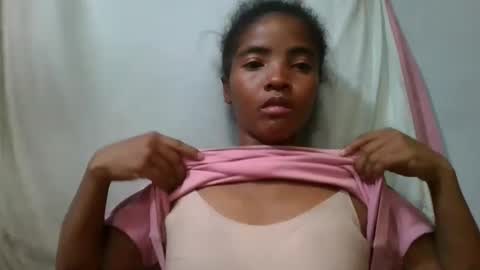 Snapshot of lydie856696 chatting on 06/11/26, 05:33 lydie856696 online show from 06/11/26, 05:33