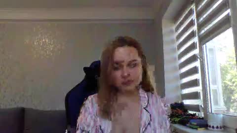 Tina online show from 05/05/26, 08:22