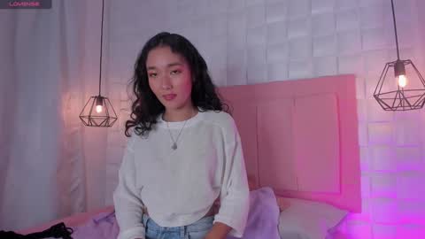 Snapshot of lyhana_lee chatting on 01/20/25, 07:25 Lyhana Lee online show from 01/20/25, 07:25