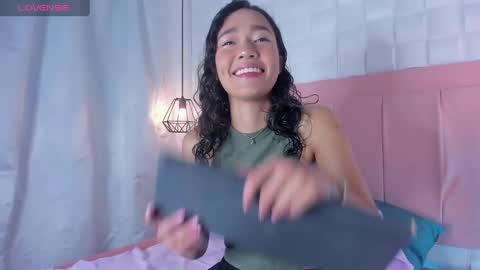 Snapshot of lyhana_lee chatting on 02/07/25, 11:56 Lyhana Lee online show from 02/07/25, 11:56