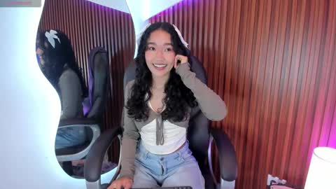Snapshot of lyhana_lee chatting on 09/28/25, 12:32 Lyhana Lee online show from 09/28/25, 12:32