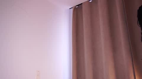 Lyhana Lee online show from 03/06/26, 02:46