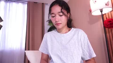 Snapshot of lyhana_lee chatting on 06/26/26, 01:37 Lyhana Lee online show from 06/26/26, 01:37