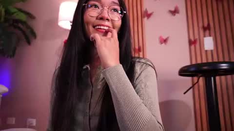 Snapshot of lyhana_lee chatting on 07/12/26, 02:19 Lyhana Lee online show from 07/12/26, 02:19