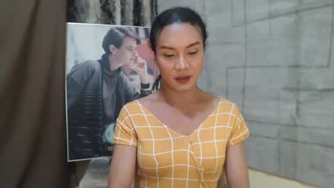 Snapshot of lykafox_xx chatting on 02/14/25, 05:09 alexa online show from 02/14/25, 05:09