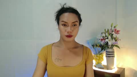 Snapshot of lykafox_xx chatting on 02/18/25, 10:05 alexa online show from 02/18/25, 10:05