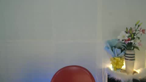 Snapshot of lykafox_xx chatting on 02/23/25, 07:00 alexa online show from 02/23/25, 07:00