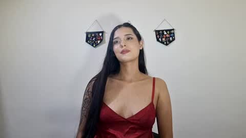 lyla online show from 06/19/26, 04:17