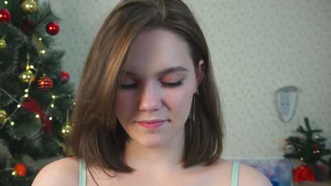 Snapshot of lyle_art chatting on 12/19/24, 09:18 hi im Lyle online show from 12/19/24, 09:18