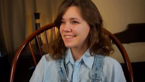 Snapshot of lyle_art chatting on 03/05/25, 03:08 hi im Lyle online show from 03/05/25, 03:08