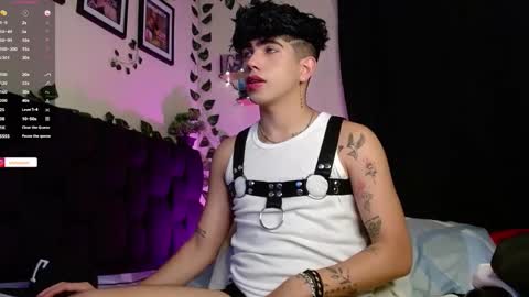 Snapshot of lylebennett_ chatting on 02/09/25, 10:20 Lyle Bennett Freelance Model online show from 02/09/25, 10:20