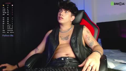 Snapshot of lylebennett_ chatting on 10/08/25, 12:52 Lyle Bennett Freelance Model online show from 10/08/25, 12:52