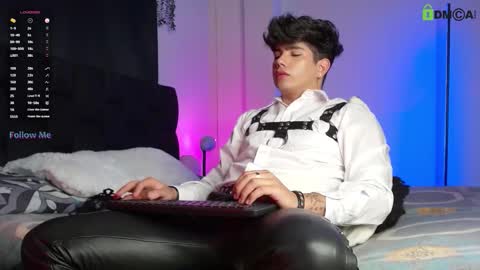 Snapshot of lylebennett_ chatting on 10/26/25, 10:54 Lyle Bennett Freelance Model online show from 10/26/25, 10:54