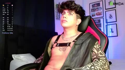 Snapshot of lylebennett_ chatting on 12/04/25, 12:03 Lyle Bennett Freelance Model online show from 12/04/25, 12:03