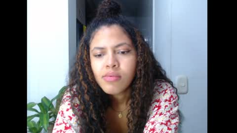 lylii_evans online show from 12/03/24, 01:08