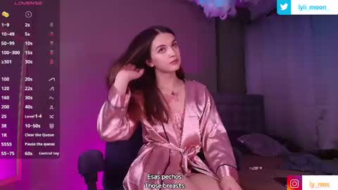 Snapshot of lylita_moon chatting on 06/18/26, 03:51 Littl online show from 06/18/26, 03:51
