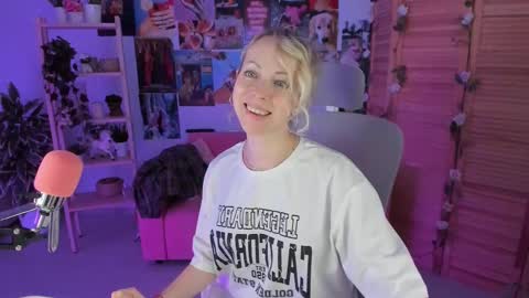 Lylith Skye NO NUDE model online show from 02/23/25, 07:49