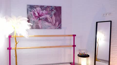 Lyly   online show from 02/25/25, 09:53