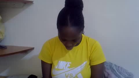 lyn_anna online show from 02/14/26, 09:06