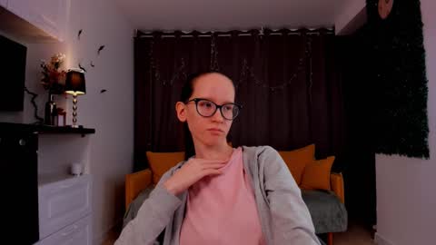 Sara online show from 02/09/25, 07:09