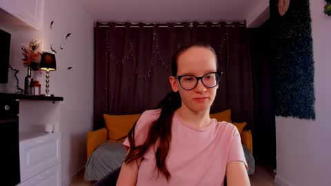 Sara online show from 02/09/25, 10:21