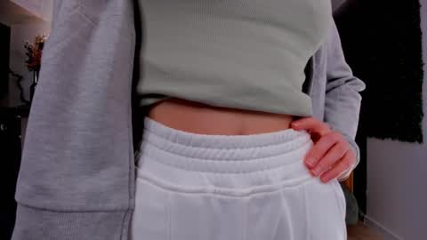 Sara online show from 02/15/25, 07:17