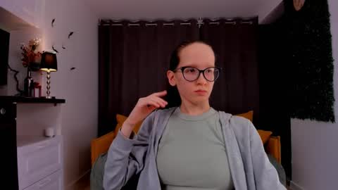 Sara online show from 02/15/25, 10:21