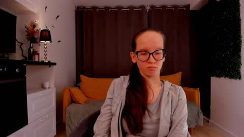 Sara online show from 02/17/25, 07:53