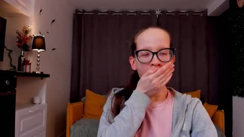 Sara online show from 02/19/25, 11:14