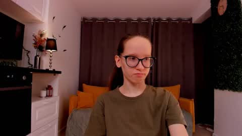 Sara online show from 02/22/25, 04:09