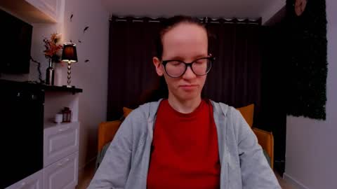 Sara online show from 02/27/25, 01:27