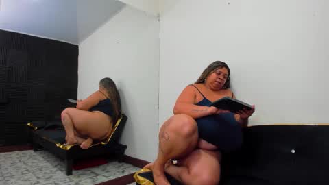 Lynn jonnes online show from 11/26/25, 03:51